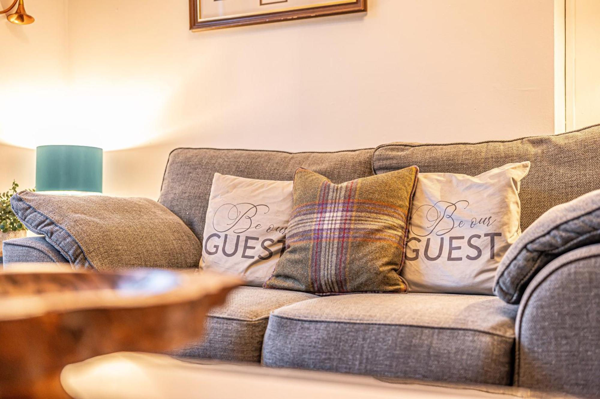 Апартаменты The Lang Toun Bothy- By The Sea & Near Edinburgh Керкколди Экстерьер фото